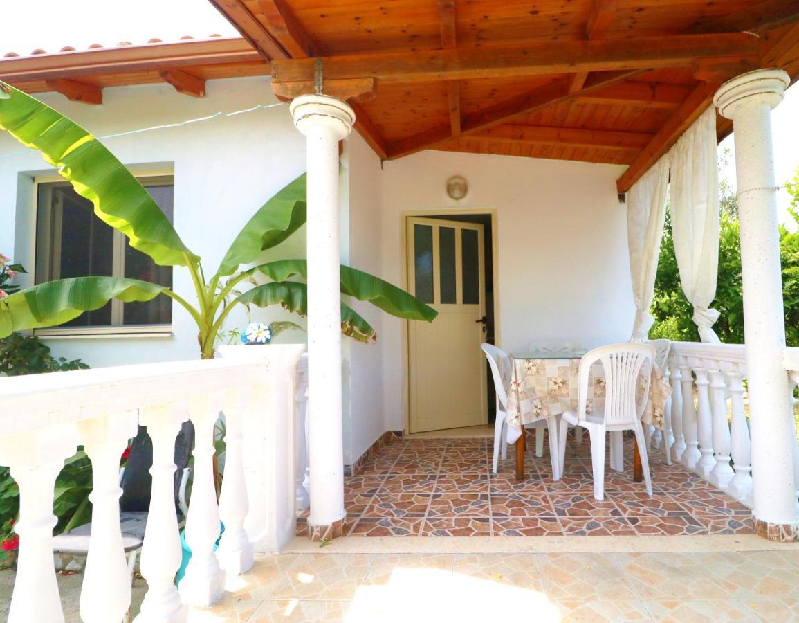 Villa Novruzi Housing Complex Vlorë Esterno foto
