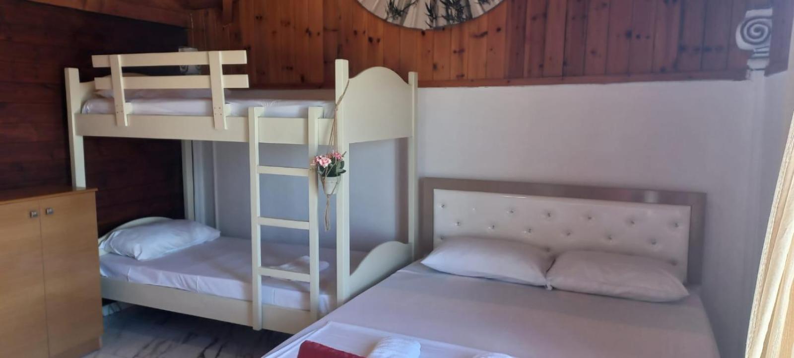 Villa Novruzi Housing Complex Vlorë Esterno foto
