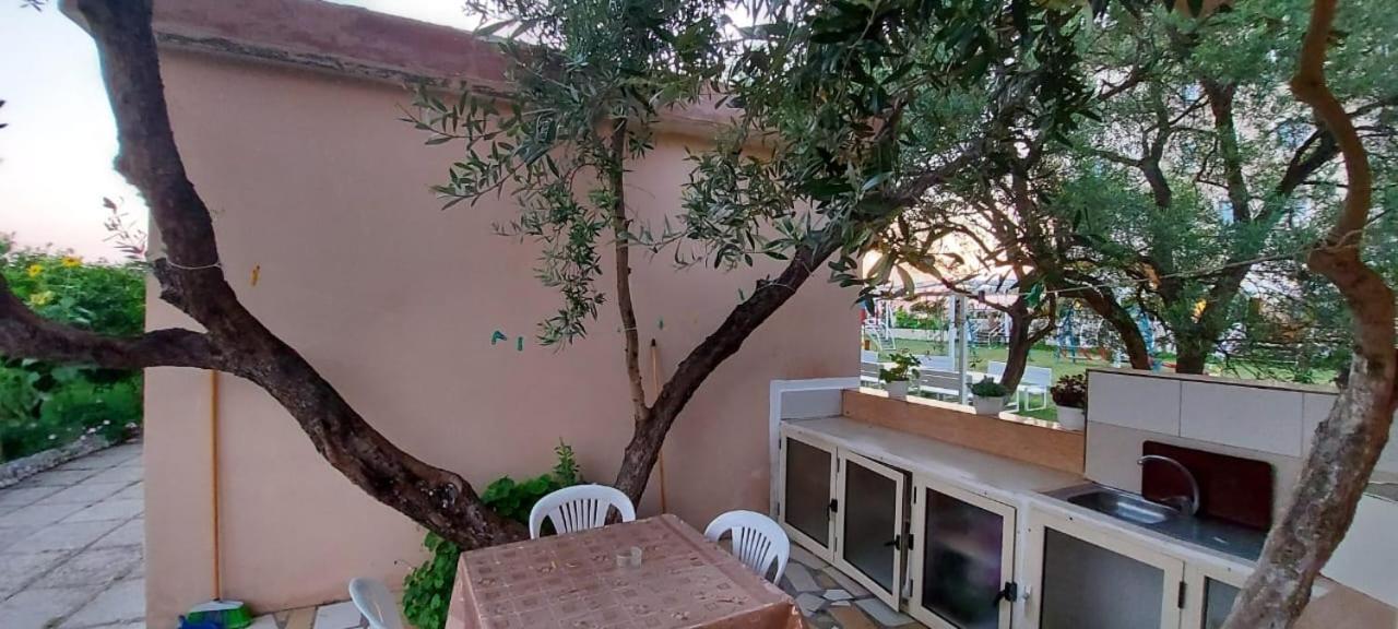 Villa Novruzi Housing Complex Vlorë Esterno foto