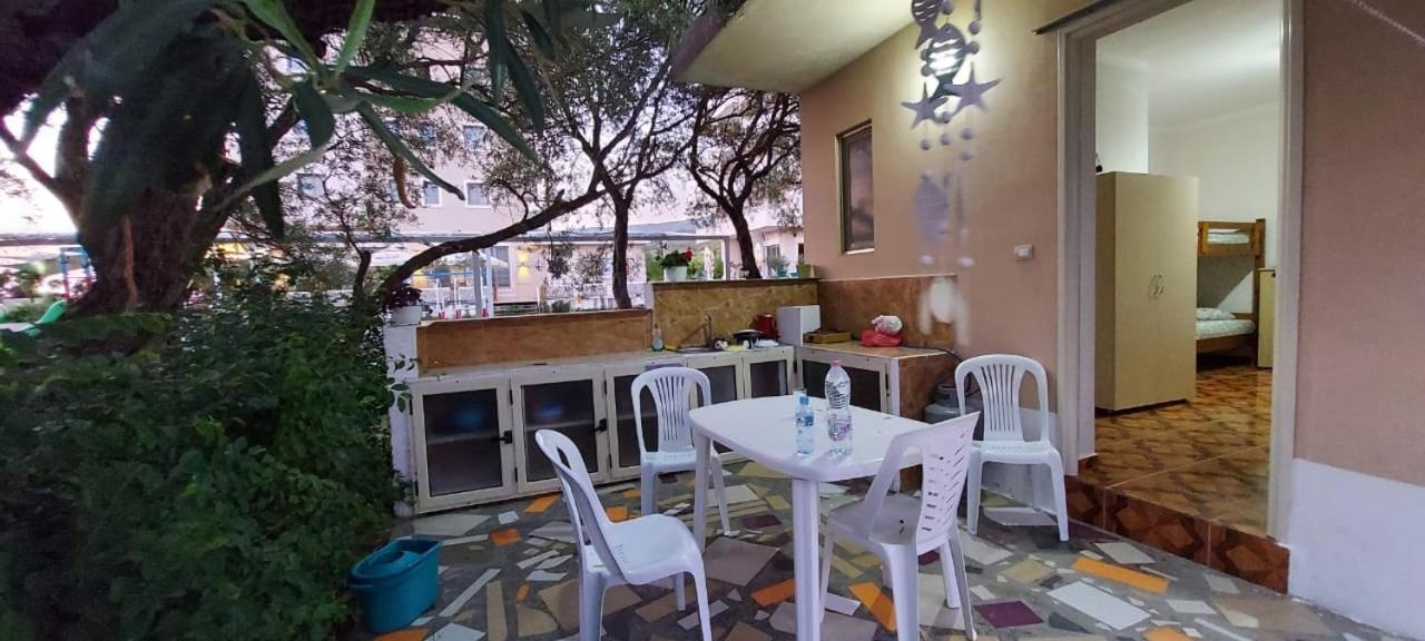 Villa Novruzi Housing Complex Vlorë Esterno foto